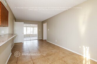 3844 W Acapulco Ln in Phoenix, AZ - Building Photo - Building Photo