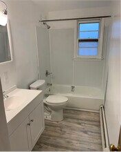 115 Cambridge St in Manchester, CT - Building Photo - Building Photo