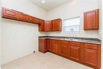 1002 S Pine St in Hammond, LA - Building Photo - Building Photo