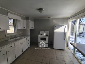 116 W Vinyard St in Anderson, IN - Foto de edificio - Building Photo