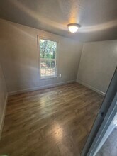 716 E Camp St in Tyler, TX - Building Photo - Building Photo