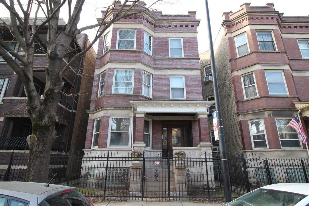 4118 N Ashland Ave-Unit -2 in Chicago, IL - Building Photo