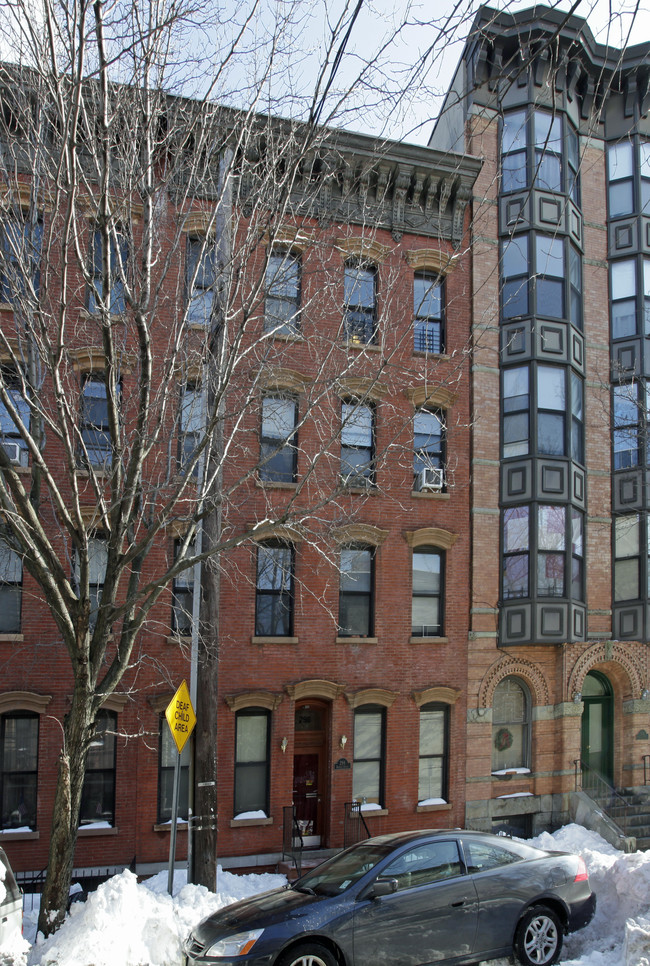 296 Barrow St in Jersey City, NJ - Foto de edificio - Building Photo