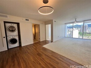 888 Kapiolani Blvd in Honolulu, HI - Building Photo - Building Photo