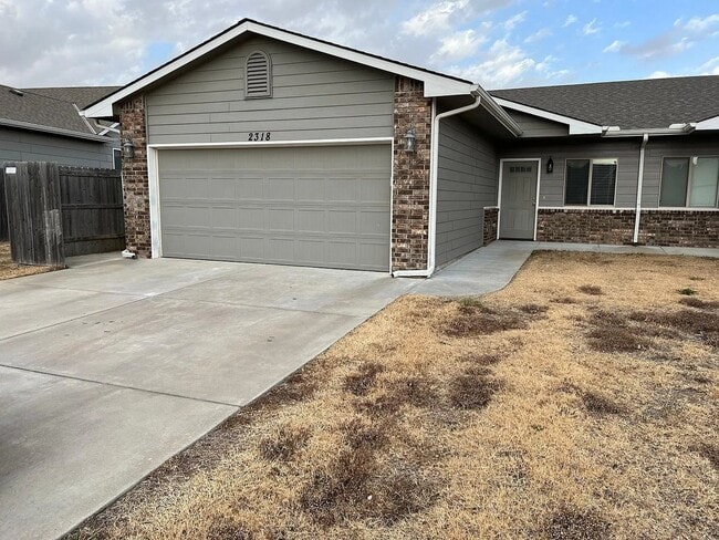 2318 E Quivira St in Kechi, KS - Building Photo - Building Photo