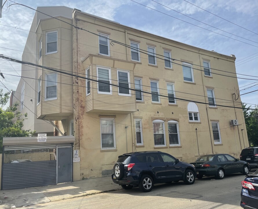 1508 W Oxford St in Philadelphia, PA - Building Photo