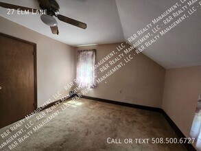 27 Elm Ln in Northbridge, MA - Building Photo - Building Photo