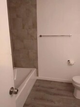 504 Houma Blvd in Metairie, LA - Building Photo - Building Photo