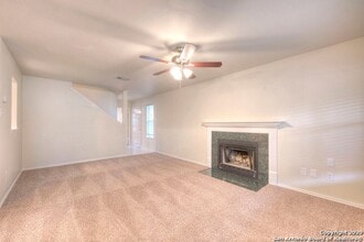 7839 Galaway Bay in San Antonio, TX - Building Photo - Building Photo