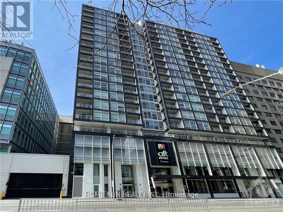 199 Slater St. in Ottawa, ON - Building Photo