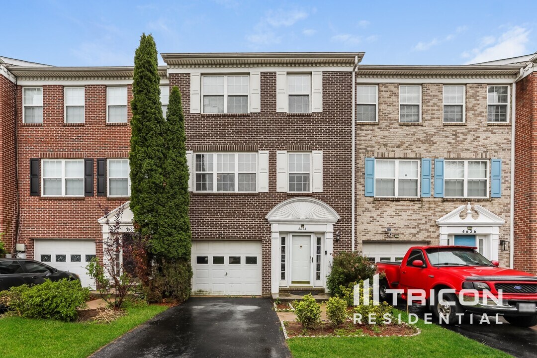 4624 Ashforth Way in Owings Mills, MD - Building Photo