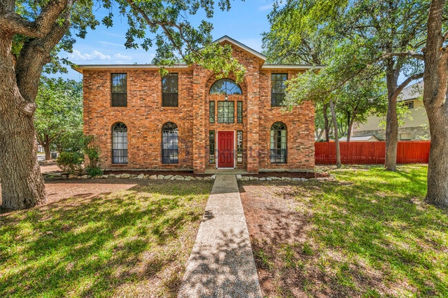 2326 Oak Castle