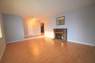 2070 Sierra Wood Dr in San Jose, CA - Building Photo - Building Photo