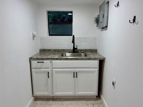 2205 SW 16th Ter in Miami, FL - Building Photo - Building Photo