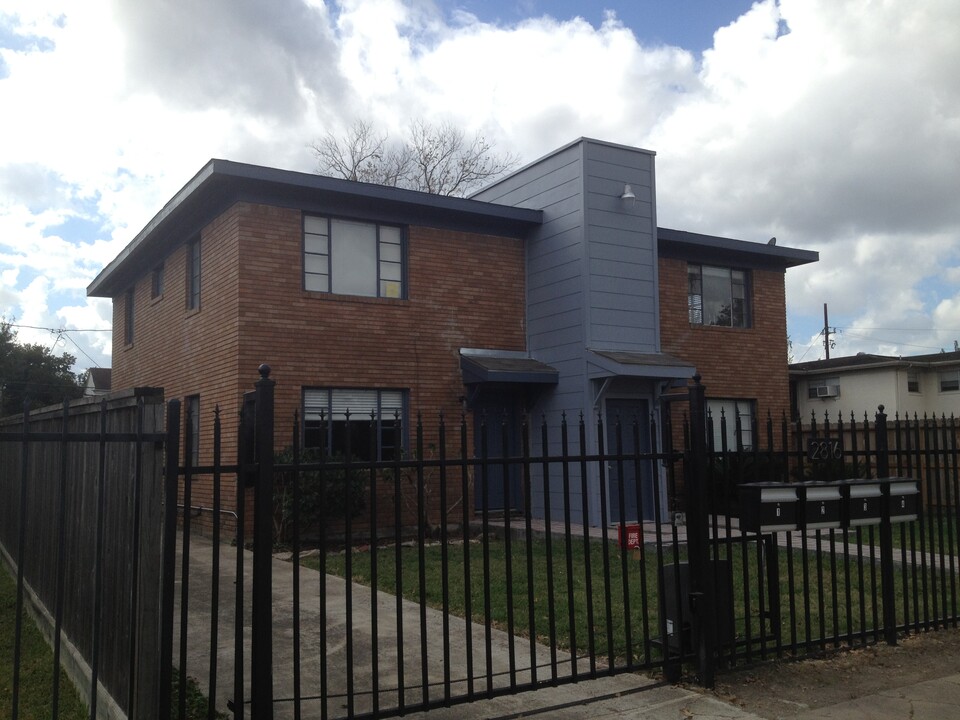 2816 Wichita Street in Houston, TX - Building Photo