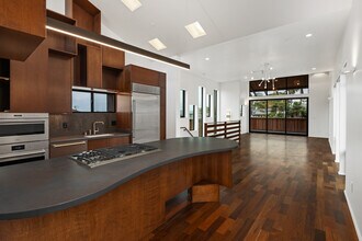 4640 Del Monte Ave in San Diego, CA - Building Photo - Building Photo