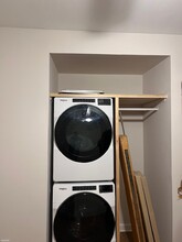 2817 Bridge Ave, Unit 2817 Bridge Ave Dwn Back in Cleveland, OH - Building Photo - Building Photo