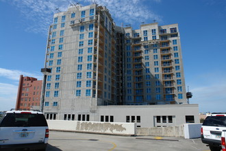 1350 Main St in Sarasota, FL - Building Photo - Building Photo