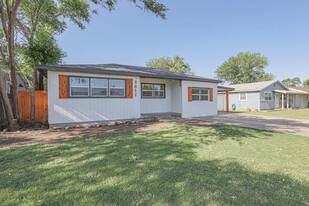 3817 25th St in Lubbock, TX - Building Photo - Building Photo