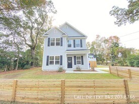 730 Catawba Rd in Charleston, SC - Building Photo