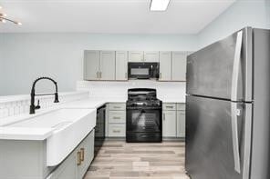property at 7502 Sandle St
