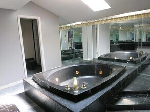 17 Casarena Ct in Winter Haven, FL - Building Photo - Building Photo