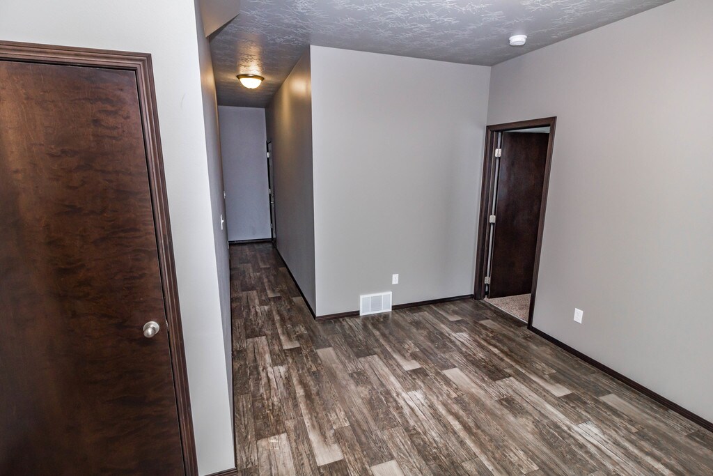 Tallgrass Village Apartments & Townhomes Spirit Lake, IA Apartments