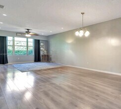 842 Banks Rd in Coconut Creek, FL - Building Photo - Building Photo