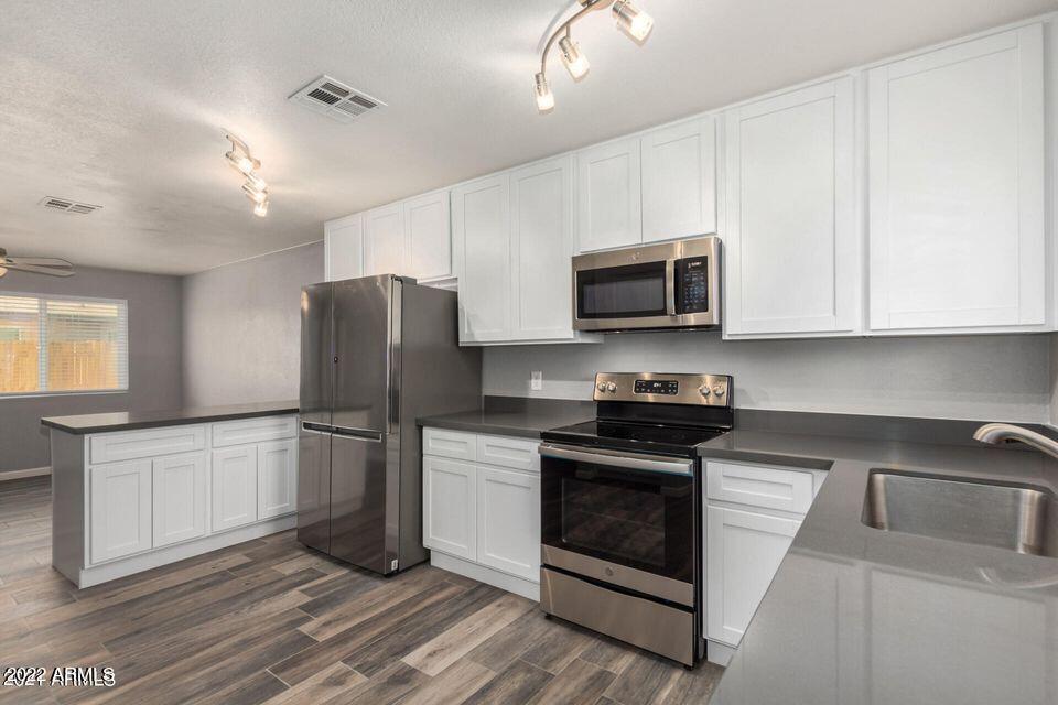 3 N Naco Way in Chandler, AZ - Building Photo
