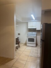 9350 Country Creek Dr, Unit 46 in Houston, TX - Building Photo - Building Photo