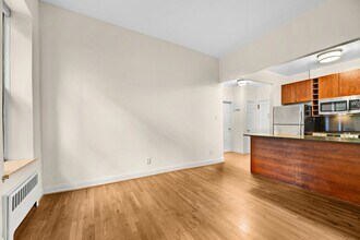1378 York Ave in New York, NY - Building Photo - Building Photo