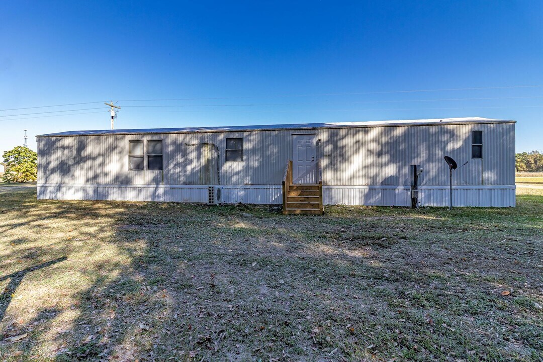 394 Community Dr in Goldsboro, NC - Building Photo