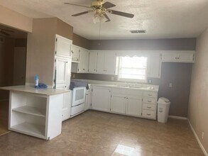 2601 N Stockton Ave in Odessa, TX - Building Photo - Building Photo