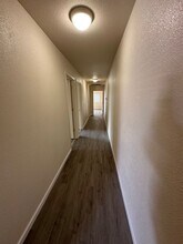 1033 S Windsor Ave in Stockton, CA - Building Photo - Building Photo