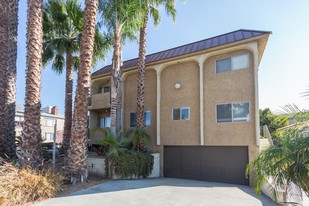 1700 S Barrington Ave Apartments