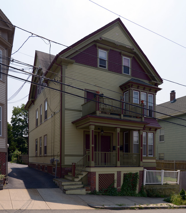 123-129 Pleasant St in Providence, RI - Building Photo - Building Photo