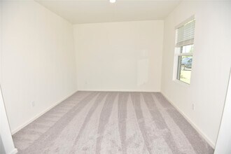 21650 Cottage Ln in New Caney, TX - Building Photo - Building Photo