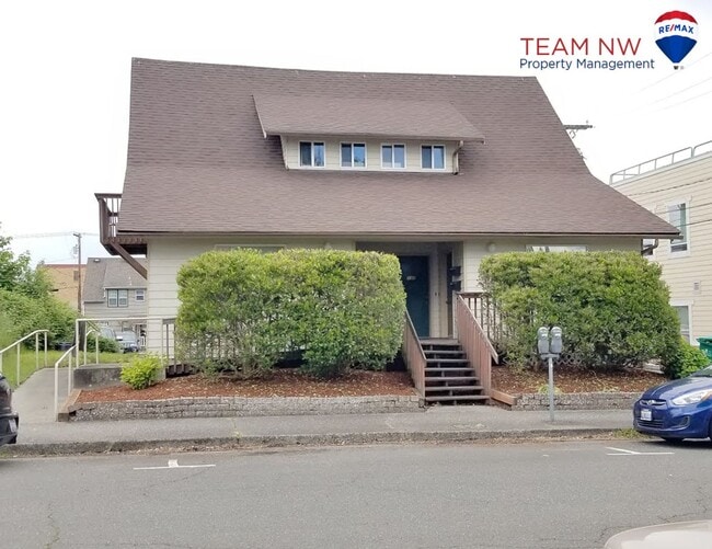 property at 717 Adams St SE