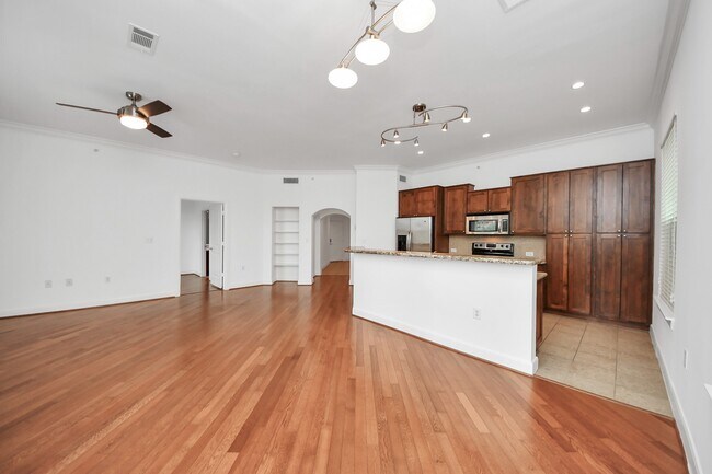 1010 Rosine St in Houston, TX - Building Photo - Building Photo