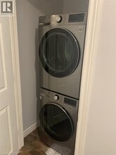 17 Mayflower Ave in Hamilton, ON - Building Photo - Building Photo