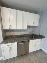 354 Somerville Ave in Somerville, MA - Foto de edificio - Building Photo
