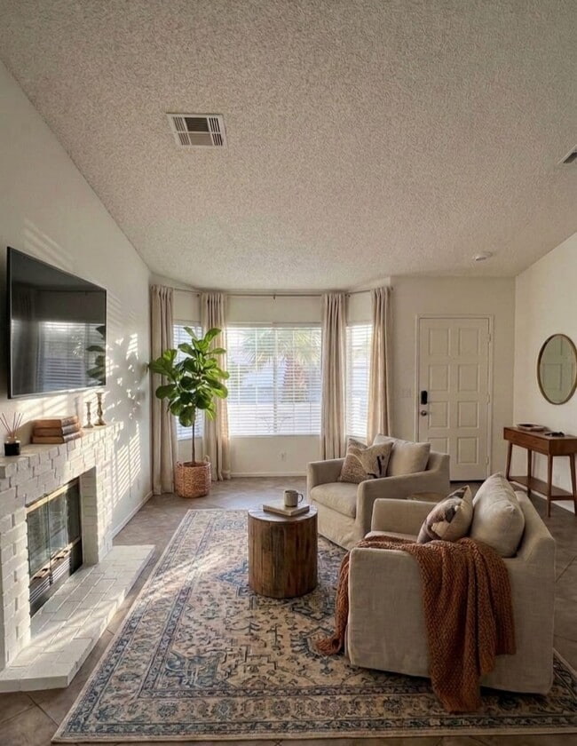 property at 53755 Avenida Diaz