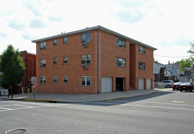 350 Park Ave in Fairview, NJ - Building Photo - Building Photo