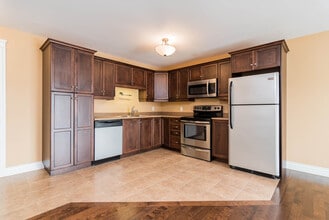 55-55 Primrose Ln in Dieppe, NB - Building Photo - Building Photo