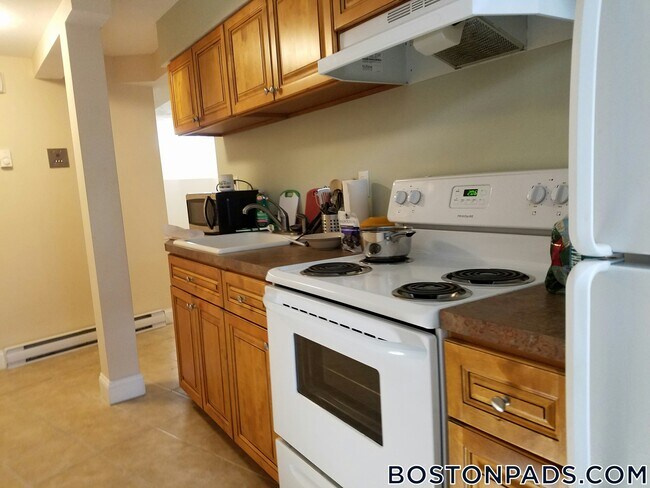 895 Huntington Ave, Unit G-1 in Boston, MA - Building Photo - Building Photo