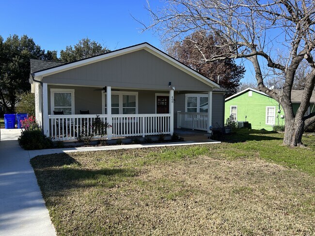 property at 408 S 2nd Ave