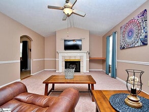 713 Lindal Ct in Piedmont, SC - Building Photo - Building Photo