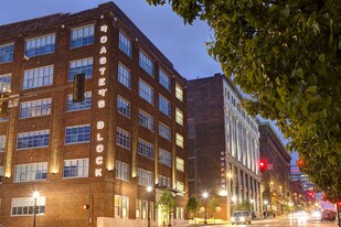 Roaster's Block in Kansas City, MO - Building Photo