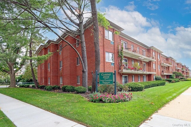 property at 85 S Central Ave