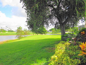 2580 Neaton Ct in Wellington, FL - Building Photo - Building Photo